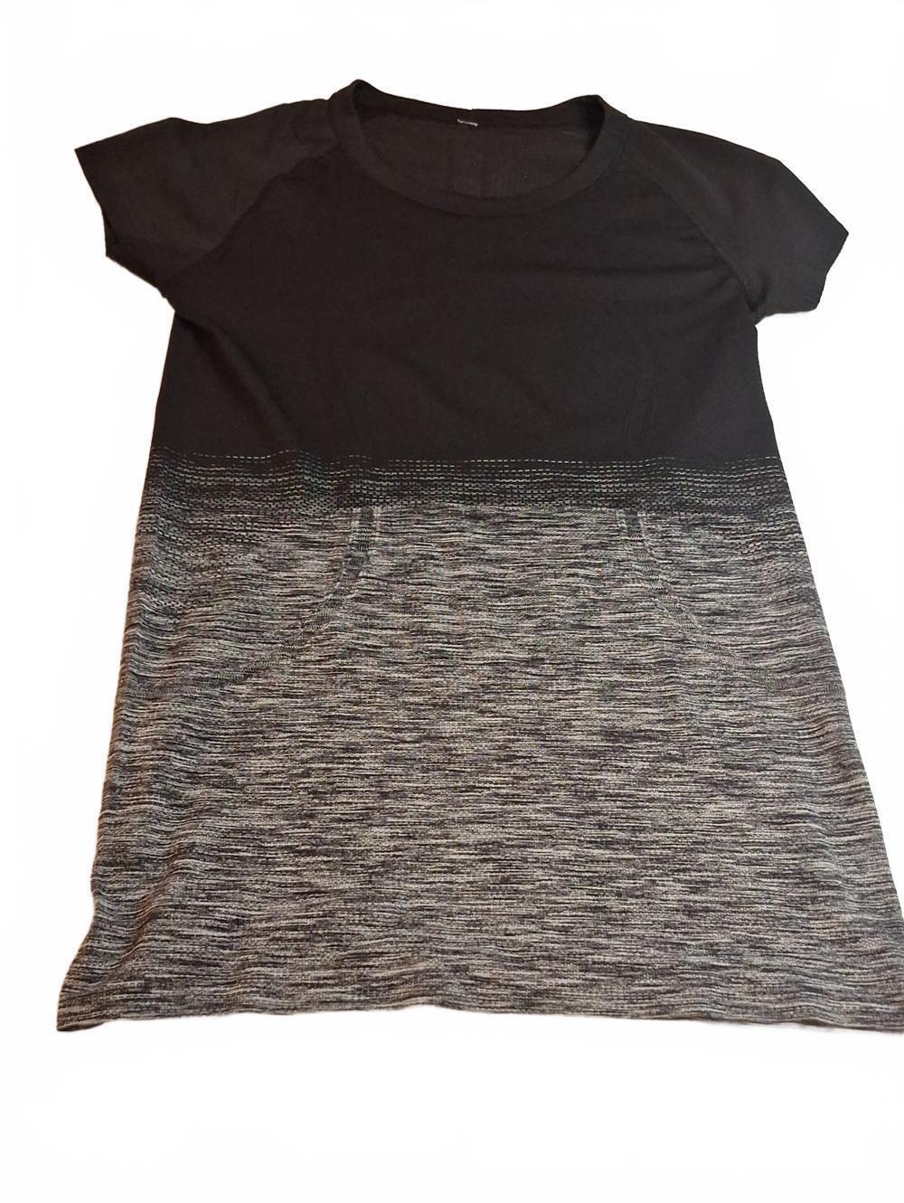 #622 Lululemon swiftly Size 6